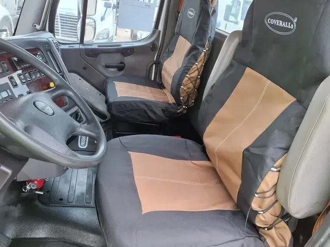 2018 FREIGHTLINER M2 106