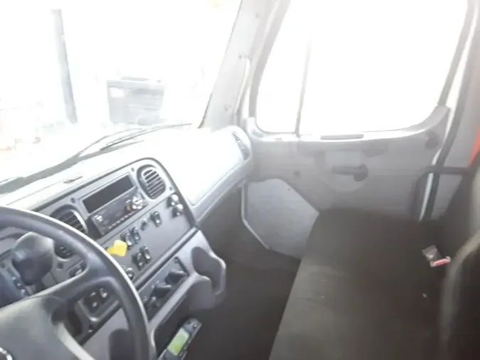 2020 FREIGHTLINER/MERCEDES M2 106bf6771afa7e57f795730a0629a247f42