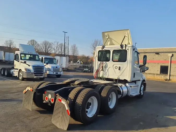 2020 FREIGHTLINER/MERCEDES NEW CASCADIA PX12664