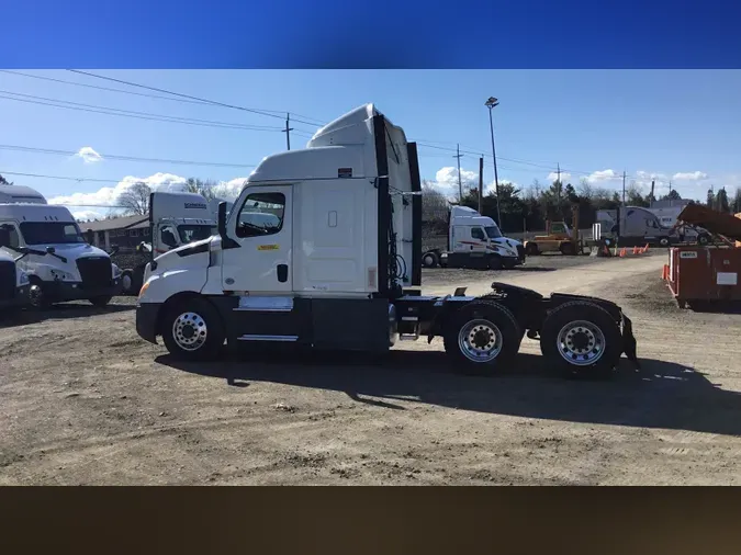 2020 Freightliner Cascadia