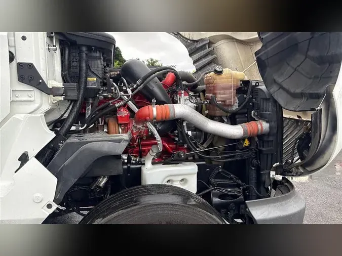 2019 INTERNATIONAL LT