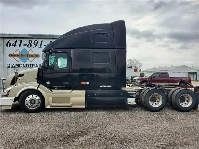 2008 VOLVO VNL64T780