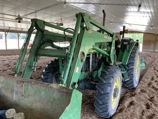 2002 John Deere 5320