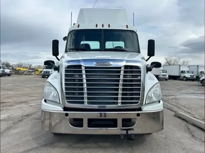 2018 FREIGHTLINER/MERCEDES CASCADIA 125