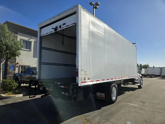 2021 Freightliner Business Class M2 106