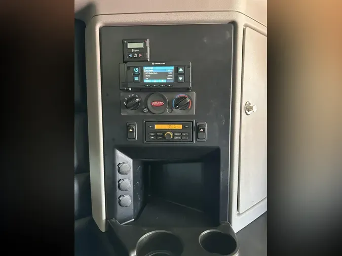 2025 Peterbilt 589bf755e0af88a85881b7c23e5632da176