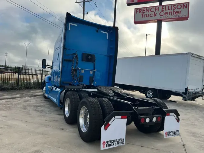 2022 Kenworth T680