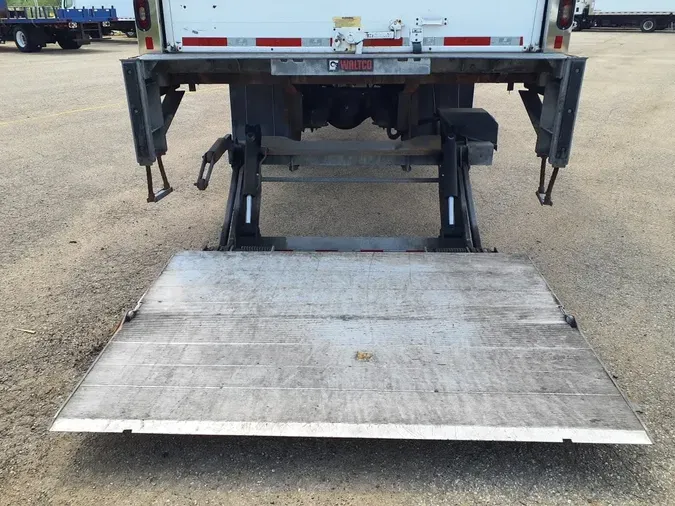2020 FREIGHTLINER M2 106