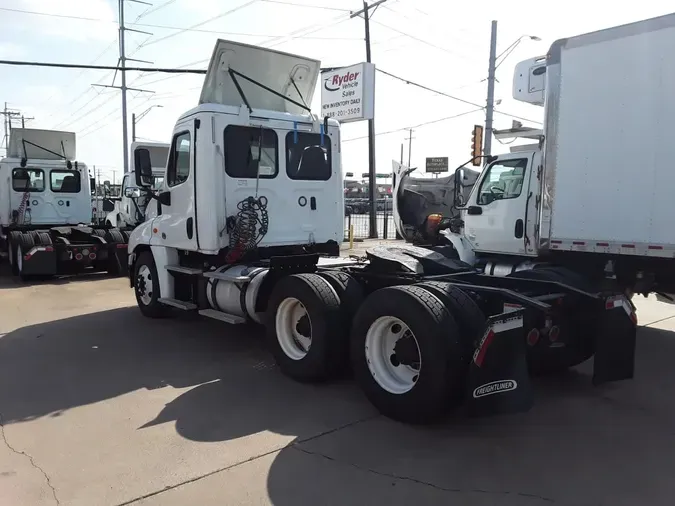 2018 FREIGHTLINER/MERCEDES CASCADIA 125bf853d92060ab7a85b1ede5497c6be7a