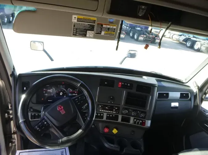 2023 Kenworth T680