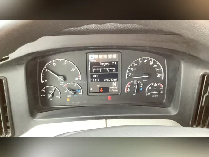 2021 Freightliner Cascadia 126