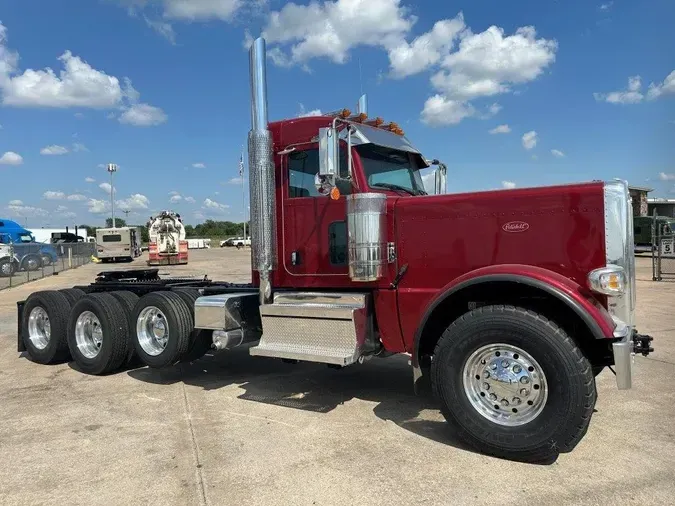 2024 Peterbilt 389