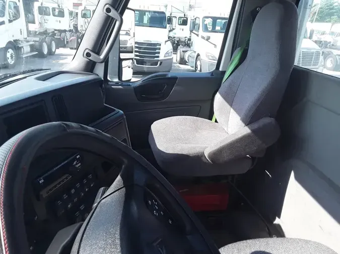 2020 NAVISTAR INTERNATIONAL LT625 DAYCAB T/A