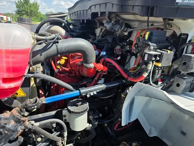 2021 NAVISTAR INTERNATIONAL MV607 LP