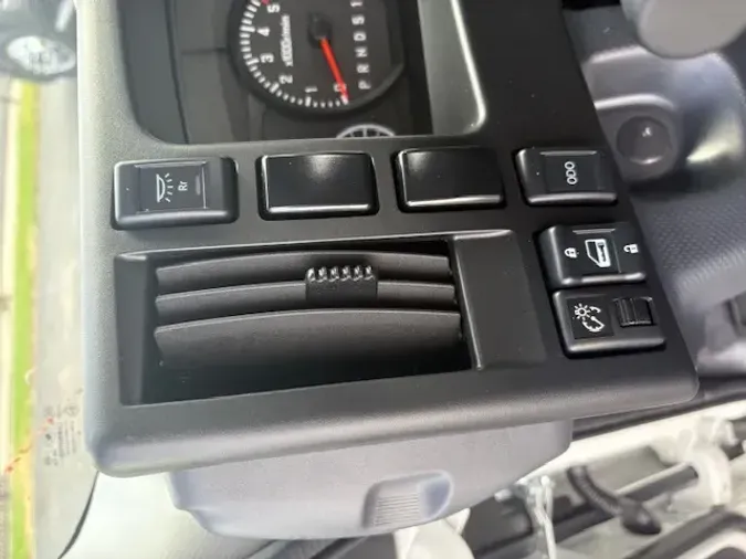 2025 ISUZU GAS NPRGASHD