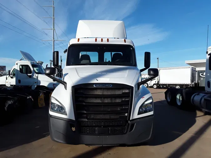 2019 FREIGHTLINER/MERCEDES PT126064ST