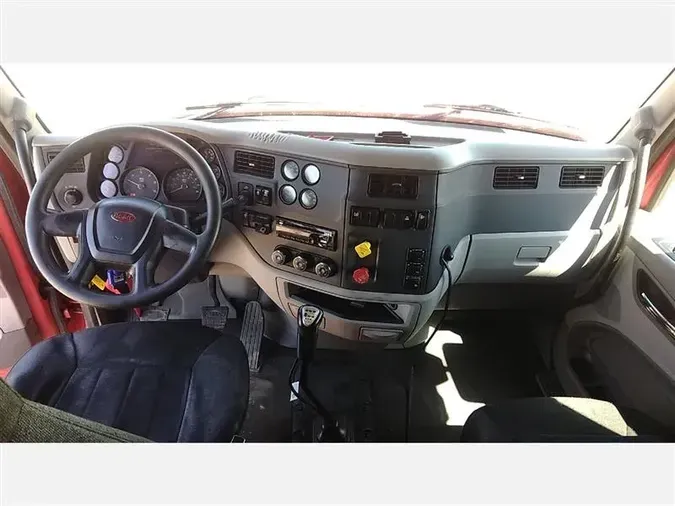 2019 PETERBILT 579