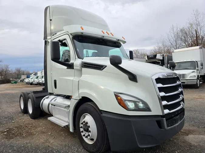 2019 FREIGHTLINER/MERCEDES NEW CASCADIA PX12664