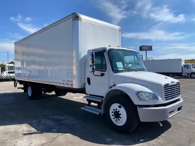 2019 Freightliner Business Class M2 106