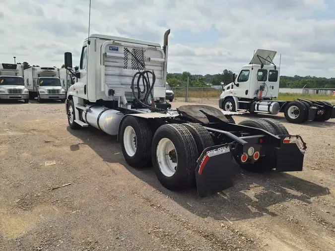 2019 FREIGHTLINER CASCADIA 125