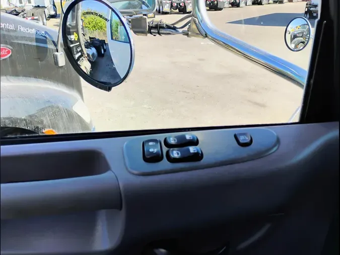 2020 Peterbilt 337bfa006481983db2ce943bdb77eb6c7b1