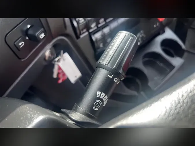 2021 INTERNATIONAL LT