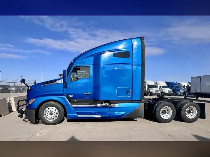 2023 KENWORTH T680