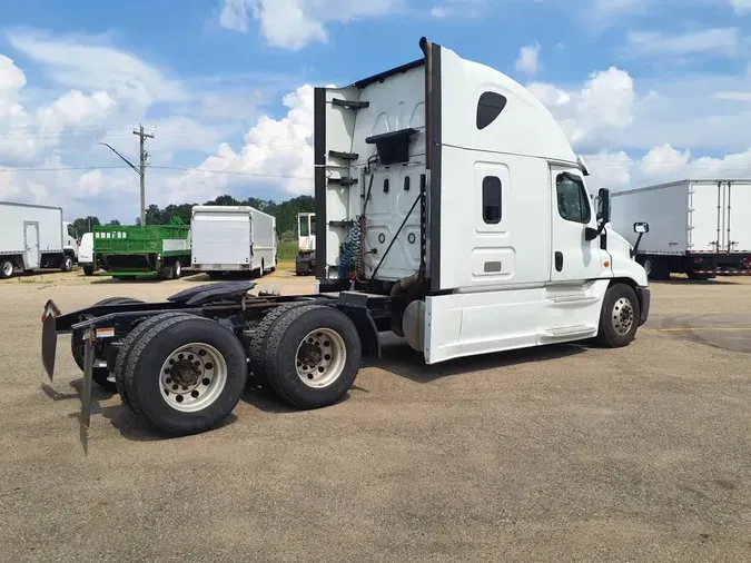 2019 FREIGHTLINER CASCADIA 125