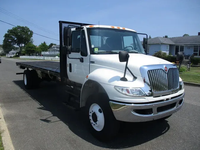 2018 INTERNATIONAL 4300