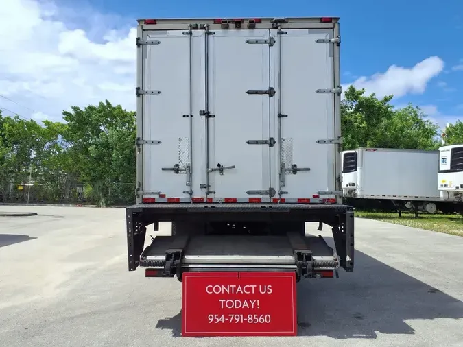 2019 FREIGHTLINER M2 106