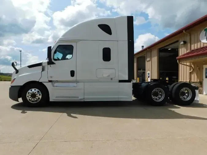 2020 Freightliner Cascadia