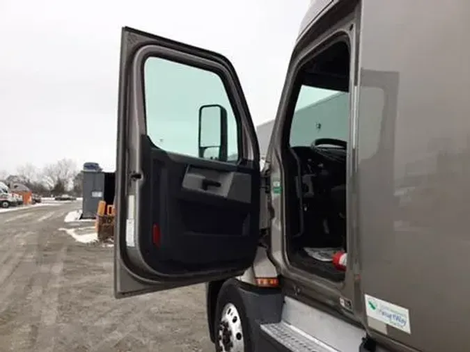 2020 Freightliner Cascadia