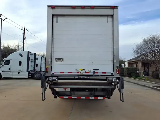 2019 FREIGHTLINER/MERCEDES M2 106