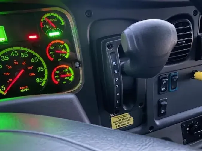 2022 Freightliner Business Class M2 106