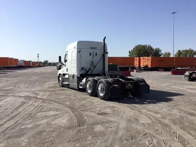 2020 Freightliner Cascadia