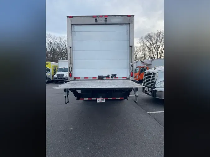 2017 FREIGHTLINER/MERCEDES M2 106