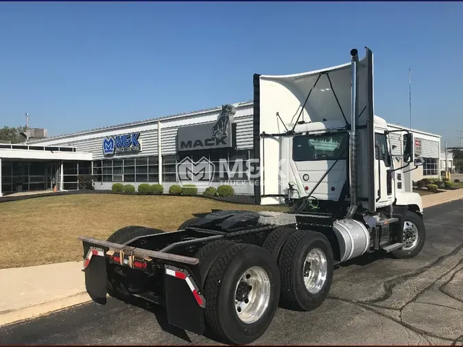 2025 MACK AN64T