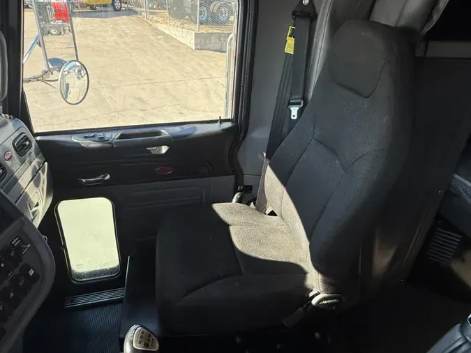2022 Peterbilt 389bfbc3c0510f92573100efddbfa14425b