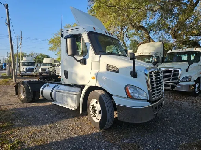 2019 FREIGHTLINER/MERCEDES CASCADIA 113bfbe91a783552e483ac267aa7075f0f1