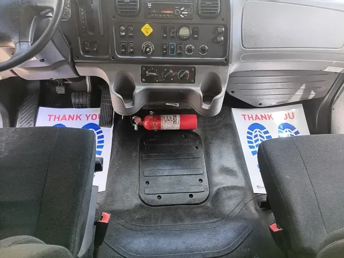 2020 FREIGHTLINER M2 106