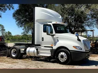 2022 INT LT625 4x2