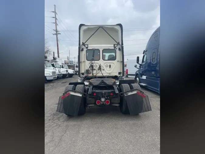 2019 FREIGHTLINER/MERCEDES NEW CASCADIA 116