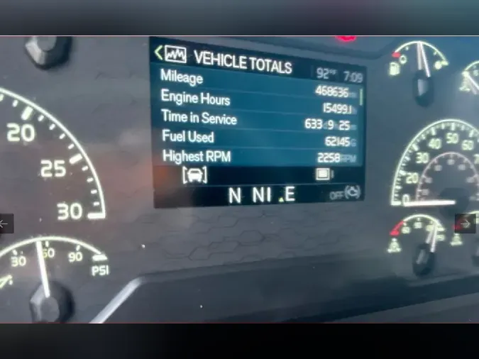 2022 VOLVO VNL64T760