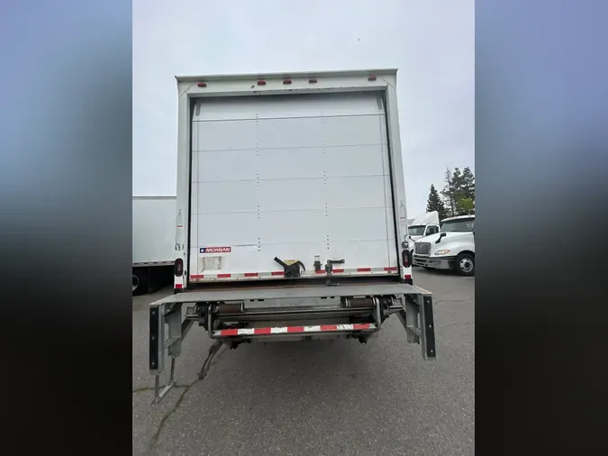 2020 FREIGHTLINER/MERCEDES M2 106