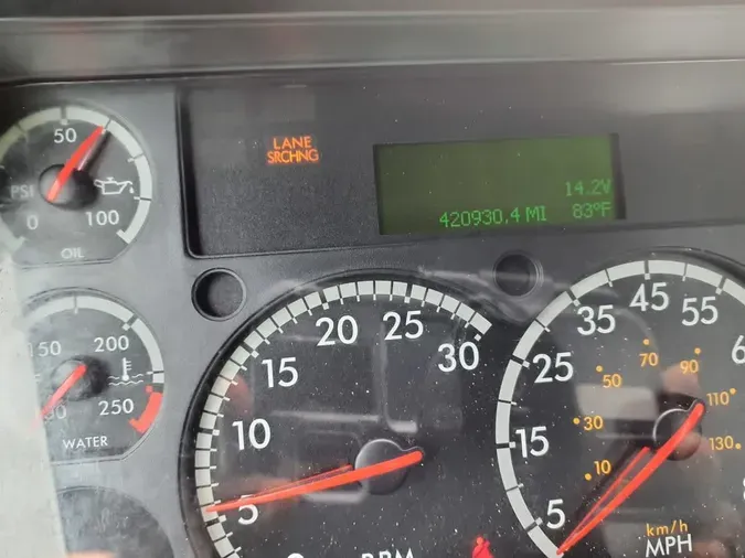 2020 FREIGHTLINER CASCADIA 113