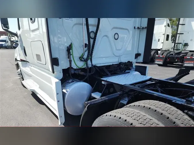 2020 FREIGHTLINER CASCADEVO1