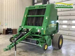 2019 John Deere 560M Pre Cutter Round Baler