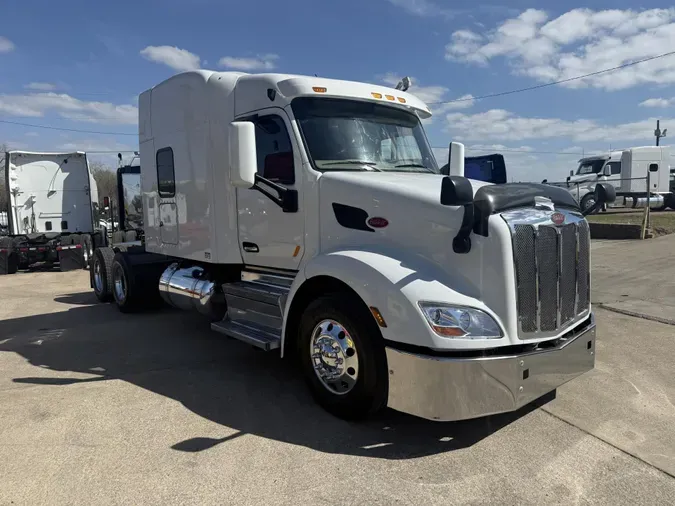 2022 Peterbilt 579