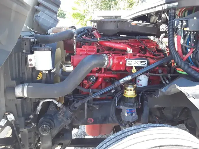 2019 NAVISTAR INTERNATIONAL LT625 DAYCAB T/A