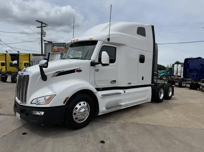 2023 Peterbilt 579